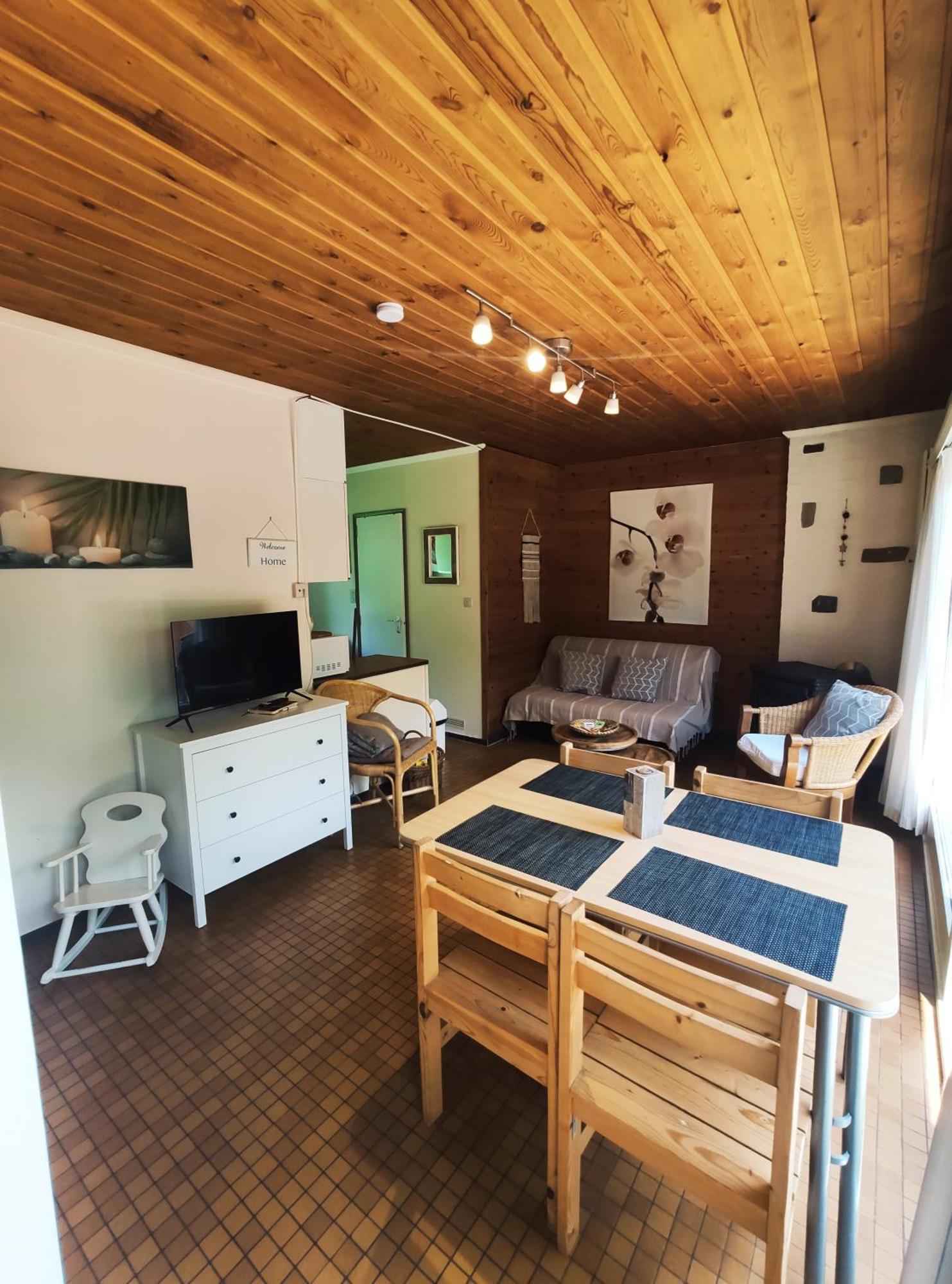 Au Bois Charmant Waulsort Room photo